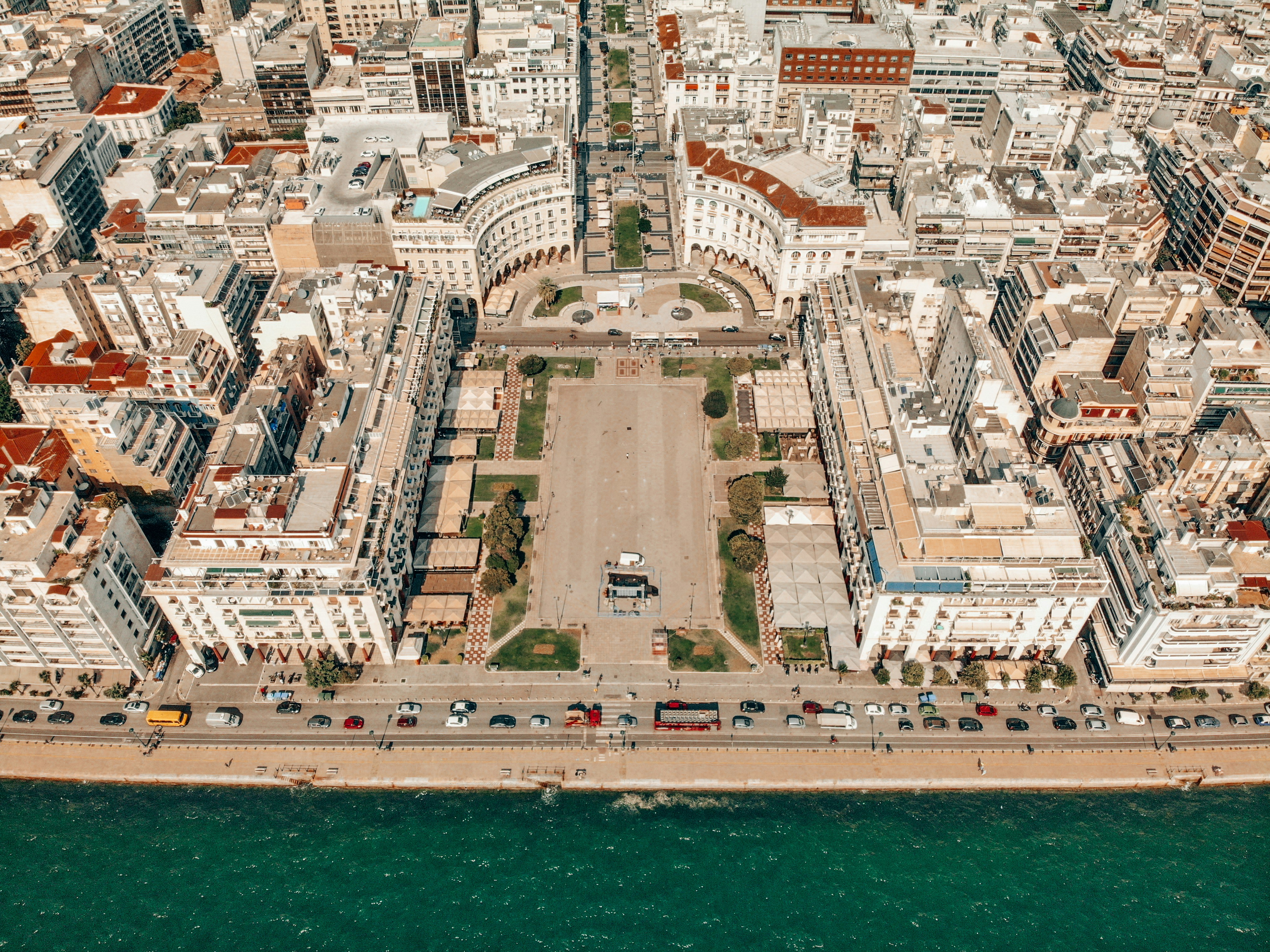 Thessaloniki Aristotelous square